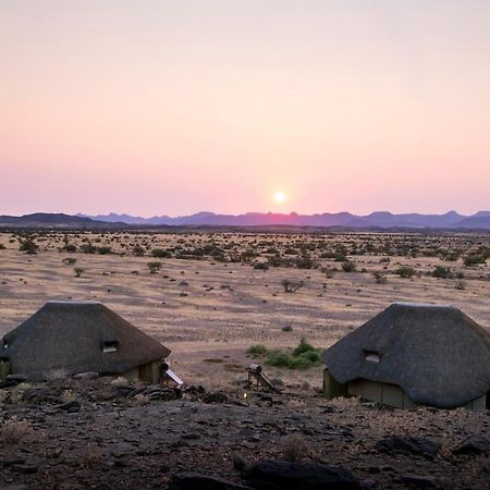 Wilderness Safaris Doro Nawas Villa Twyfelfontein ภายนอก รูปภาพ