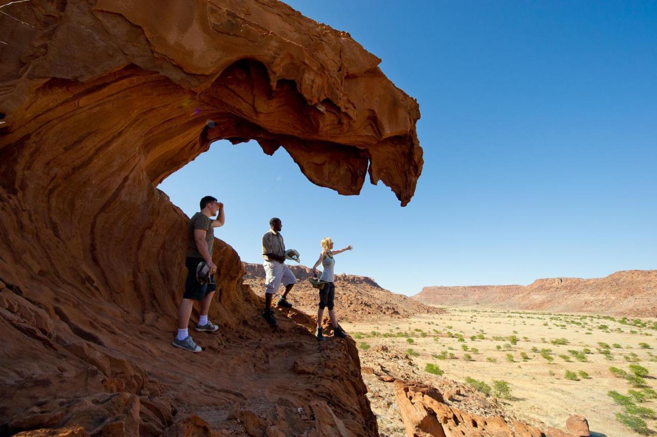Wilderness Safaris Doro Nawas Villa Twyfelfontein ภายนอก รูปภาพ