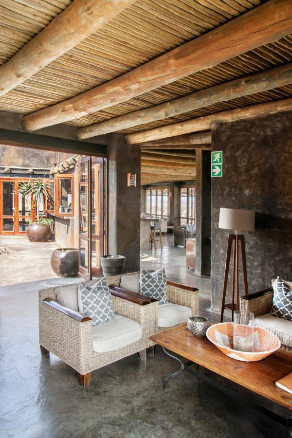 Wilderness Safaris Doro Nawas Villa Twyfelfontein ภายนอก รูปภาพ