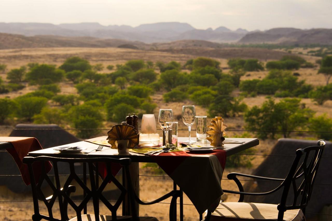 Wilderness Safaris Doro Nawas Villa Twyfelfontein ภายนอก รูปภาพ